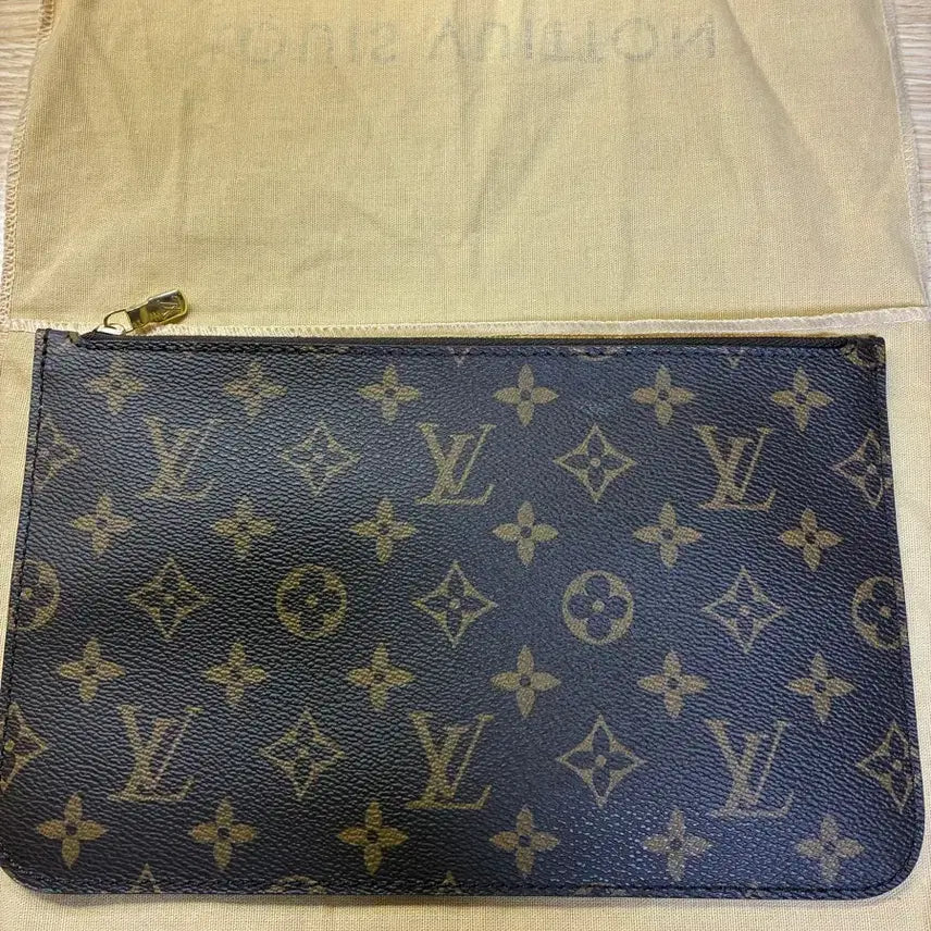 [BUNJANG] Louis Vuitton Pouch Clutch Bag / 루이비통 파우치