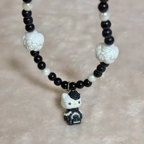 [BUNJANG] Vintage Hello Kitty Rose Charm Necklace / 고전 헬로키티 목걸이 키티스트랩 갸루 로리타 로즈 장미 키링