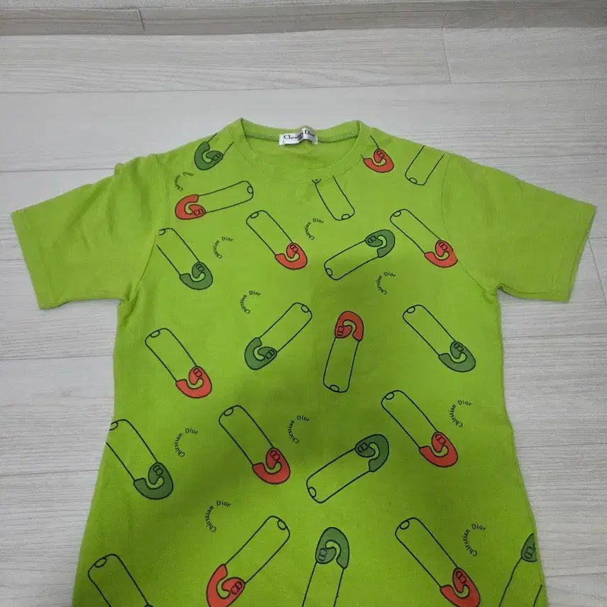 [BUNJANG] Christian Dior Safety Pin Pattern Short Sleeve T-Shirt Lime / 크리스찬 디올 안전핀 패턴 반팔티 라임