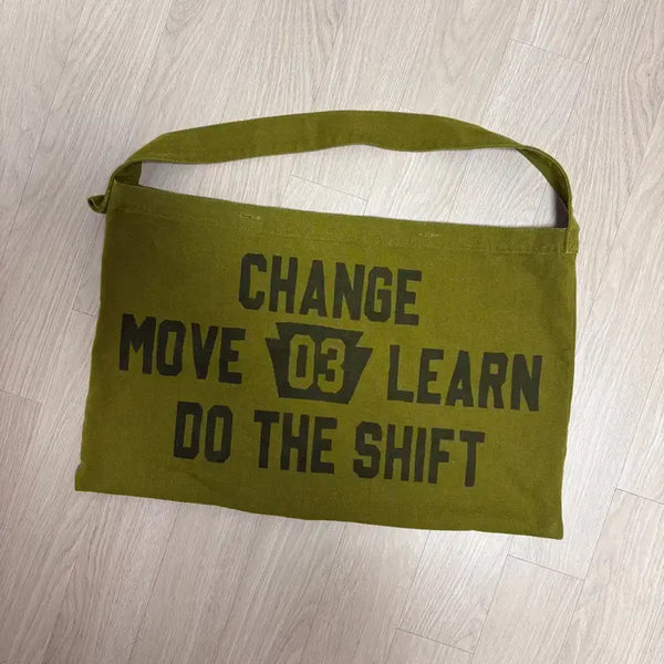 [BUNJANG] Collect Piece CML Messenger Bag (Olive Green) / 컬렉트피시스 CML MESSENGER BAG (OLIVE GREEN)