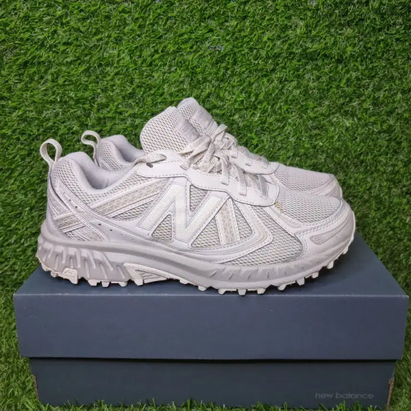[BUNJANG] New Balance 410v5 Running Shoes (245) / 뉴발란스 410v5 운동화 (245)