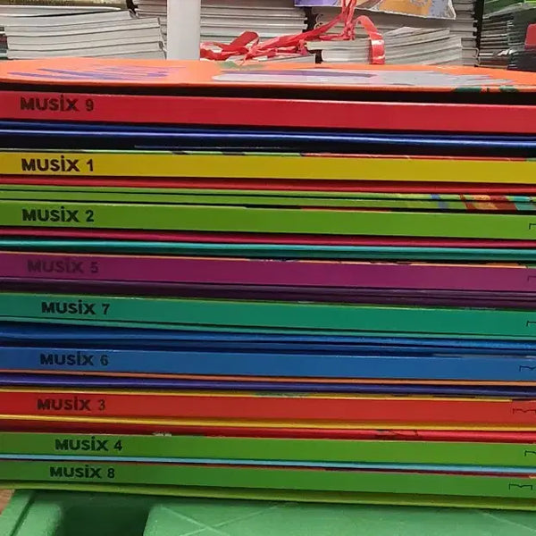 [BUNJANG] Storix BIENHOUSE Children's Book Set (48 Books + 19 CDs) / Storix BIENHOUSE 48권+시디19장 세트 어린이책 중고책