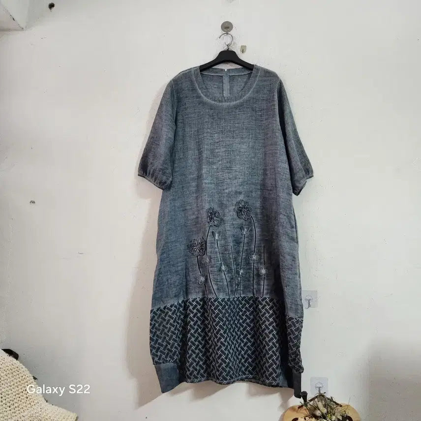 [BUNJANG] M.Gray Floral Embroidered Dress / 마.그레이 플라워 자수 원피스