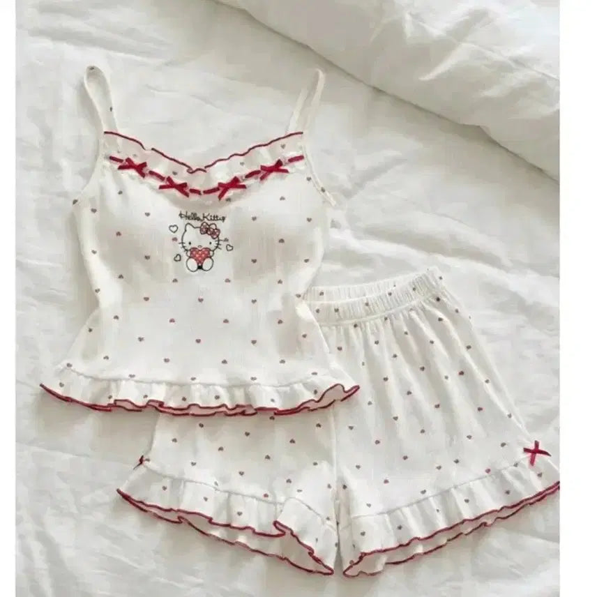 [BUNJANG] Hello Kitty Built-in Cup Pajama Set / (새상품) 키티 내장캡 파자마 세트 프릴 리본 잠옷 홈웨어 나시 반바지