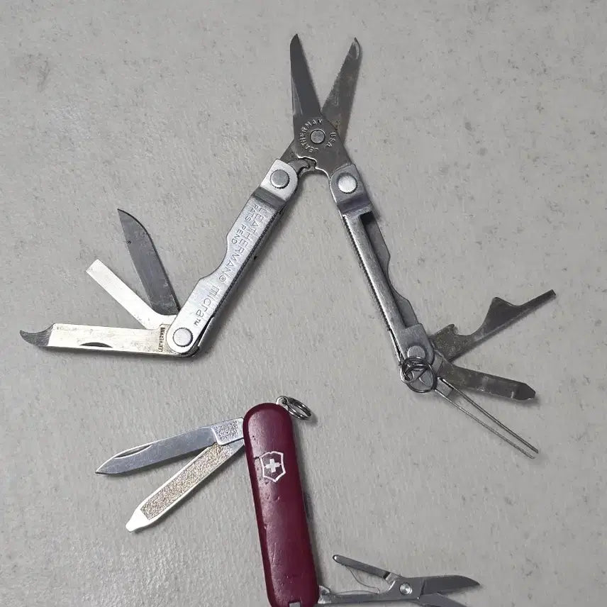 [BUNJANG] Leatherman Micra Mini Tool & Victorinox Pen Mini Tool (Used, No Box) / 레더맨 마이크라 미니툴 과 빅토리녹스 볼펜 미니툴 일괄 중고 박스 X