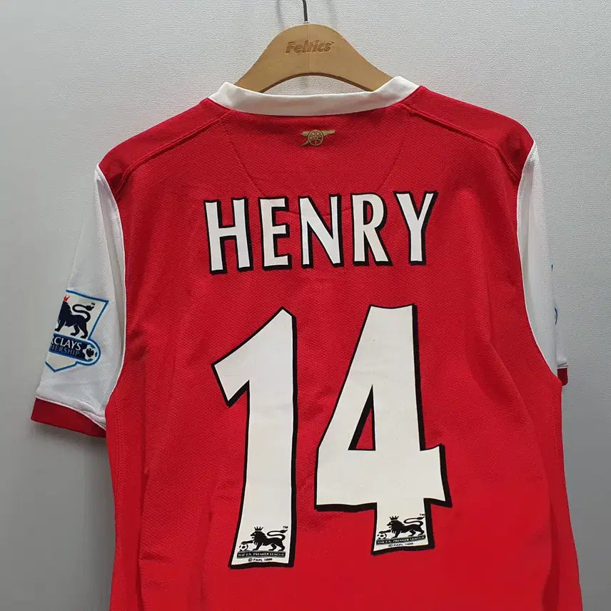 [BUNJANG] Arsenal Thierry Henry Home Jersey 1995 / 06 08 아스날 홈 티에리 앙리 유니폼 95 (가로52 세로70)