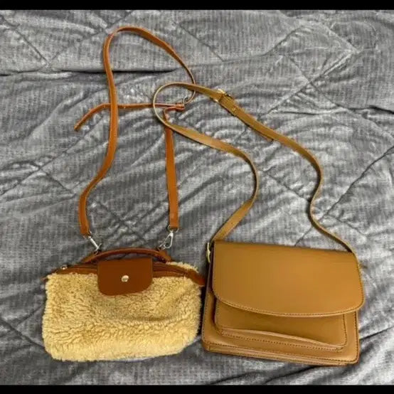 [BUNJANG] 2-Set Wool Shoulder Bag & Camel Crossbody Bag / 양털 숄더백 / 카멜 크로스백 2종세트