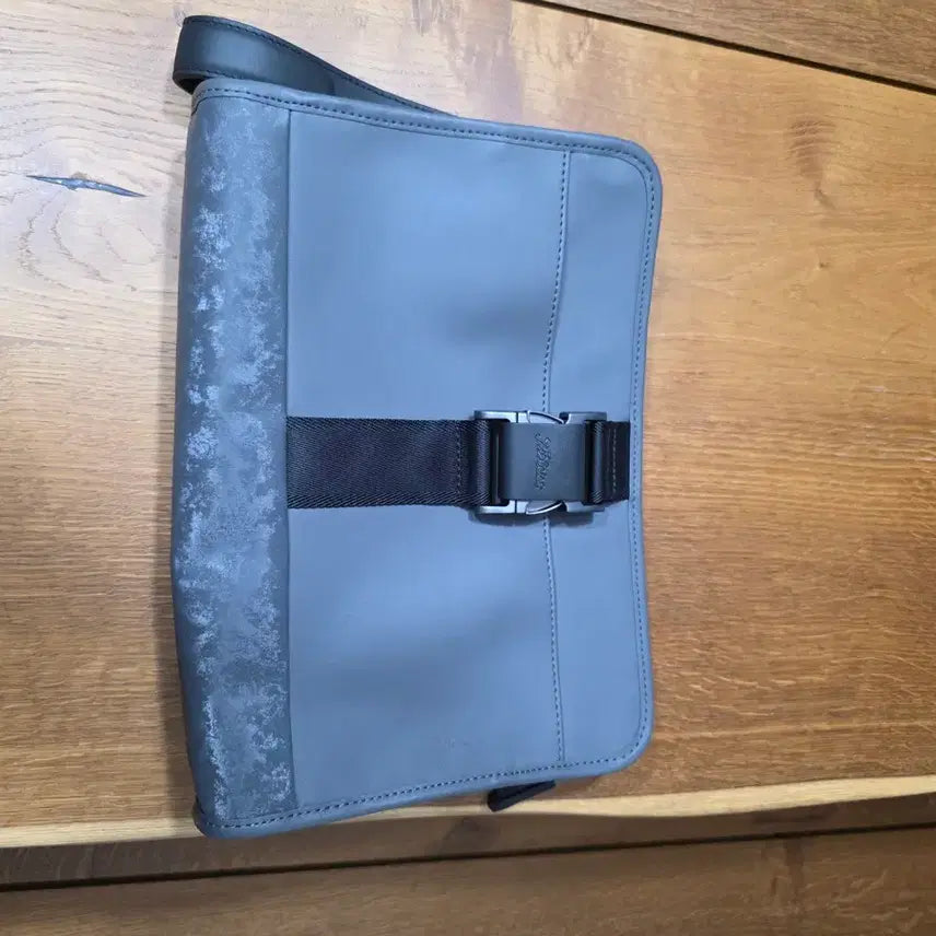 [BUNJANG] Titleist Golf Clutch Bag / 타이틀리스트 골프 클러치백 새상품급