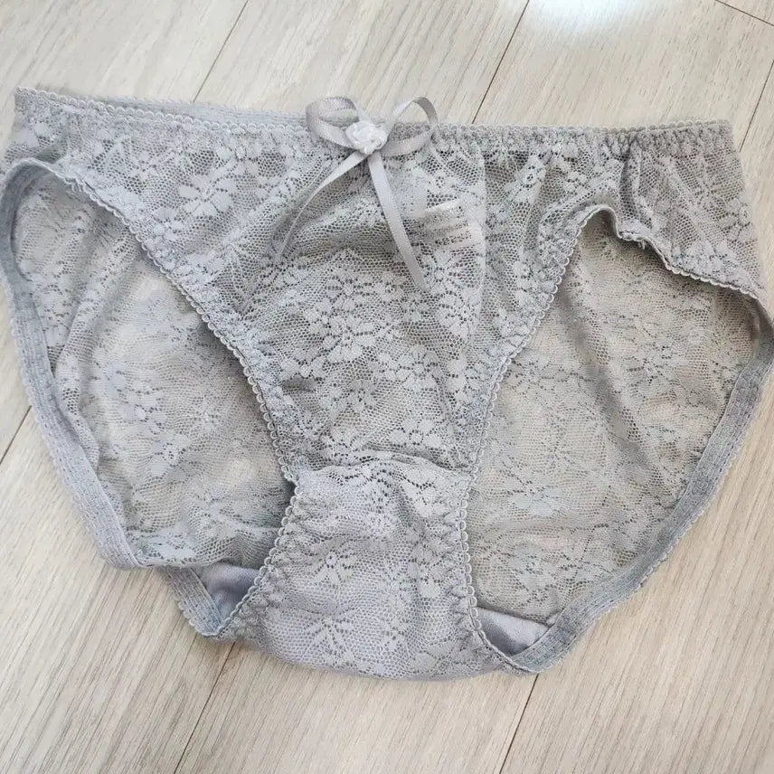 [BUNJANG] Lace Women's Panties (Used, Size M) / 레이스 여성팬티(중고)