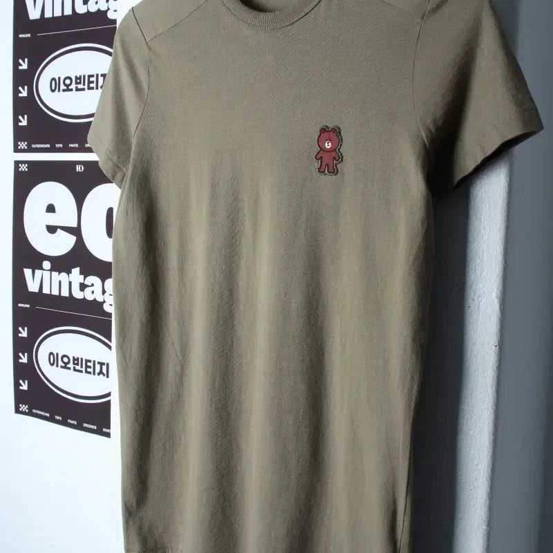 [BUNJANG] Brown.vintage Line Friends Half Sleeve T-shirt Khaki Limited Edition / W(S) 브랜드빈티지 반팔 티셔츠 라인프렌즈 카키 한정판-H34511