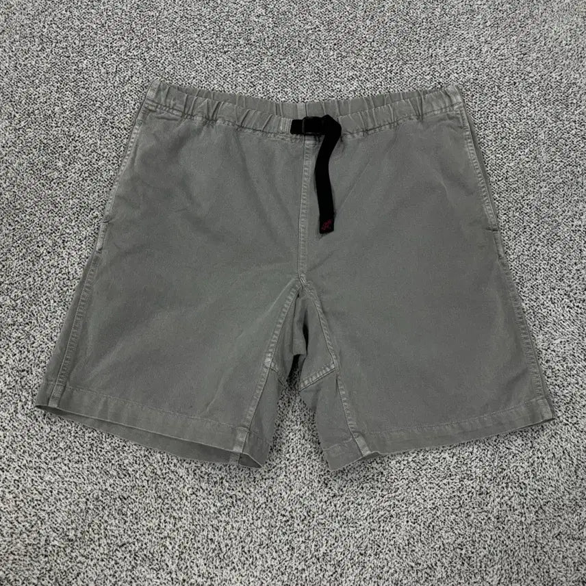 [BUNJANG] Gramicci Grey Shorts / 그라미치 그레이 반바지