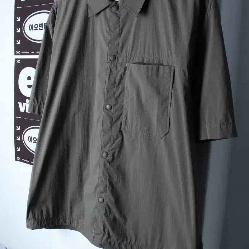 [BUNJANG] Mind Bridge Plain Nylon Button Short-Sleeve Shirt Khaki / (L) 마인드브릿지 반팔셔츠 남방 카키 무지 나일론 버튼-H34524