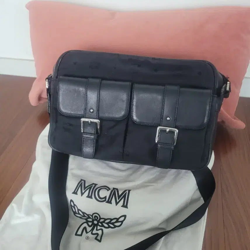 [BUNJANG] MCM Shoulder Bag Black / MCM 엠씨엠 숄더백 블랙