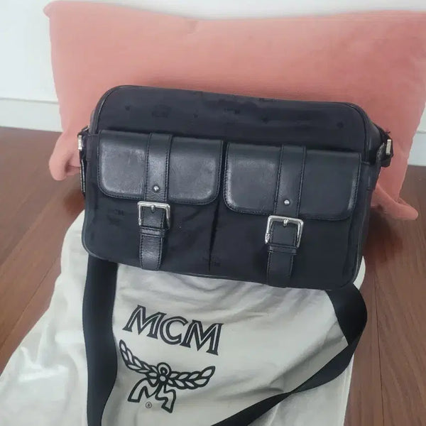 [BUNJANG] MCM Shoulder Bag Black / MCM 엠씨엠 숄더백 블랙