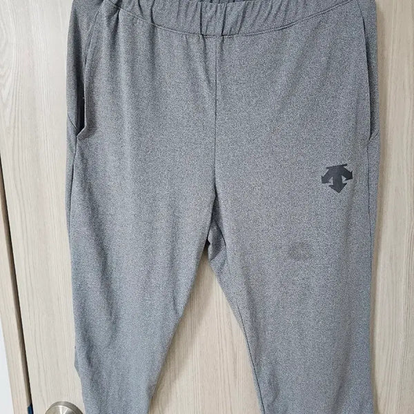 [BUNJANG] Descente Men's 7/10 Length Training Pants Grey / 데상트 남성 7부 트레이닝 바지 그레이
