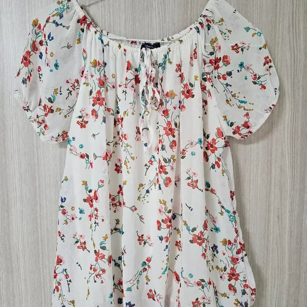 [BUNJANG] White Floral Print Puff Sleeve Top / 흰색 꽃무늬 상의