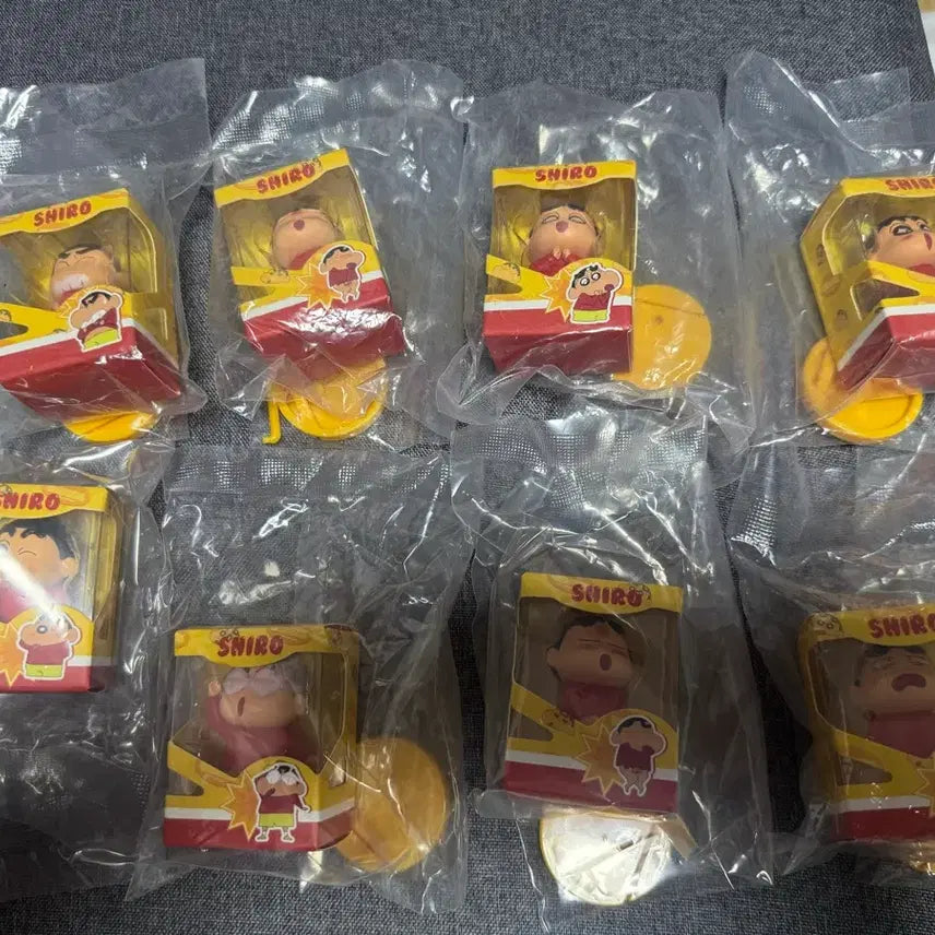 [BUNJANG] Crayon Shin-chan Crayon Shin-chan Figure Set (11 Types) / 짱구 엉뚱발랄 쌀알 피규어 11종