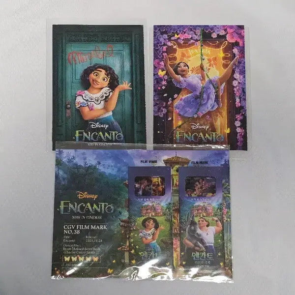 [BUNJANG] Disney Encanto Postcard Set with Film Mark / 디즈니 엔칸토 엽서 + 필름마크