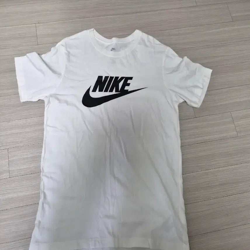 [BUNJANG] Nike Logo T-Shirt White Size 95 / 나이키 반팔 티셔츠 화이트95