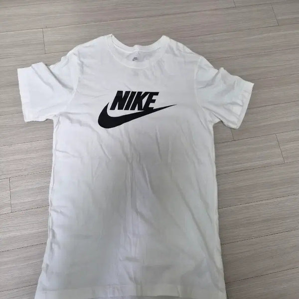 [BUNJANG] Nike Logo T-Shirt White Size 95 / 나이키 반팔 티셔츠 화이트95