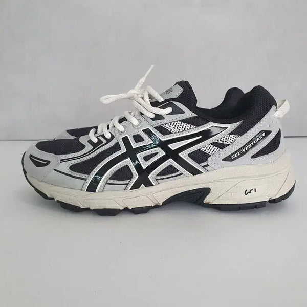 [BUNJANG] Asics Gel-Venture 6 Black Grey Shoes / 아식스 젤 벤처 6 블랙 그레이 (235)