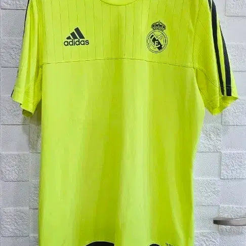 [BUNJANG] Adidas Real Madrid Fluorescent Training T-Shirt - L / 무배)(P)아디다스 레알마드리드 기능 반팔티 형광 L