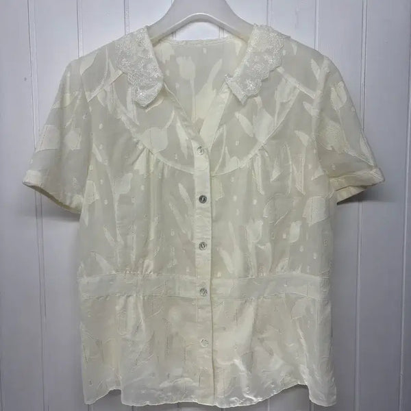 [BUNJANG] Crocodile Lady Embroidered Lace Short Sleeve Blouse / 크로커다일 레이디 자수 레이스 반팔 블라우스 77ㅡ0706
