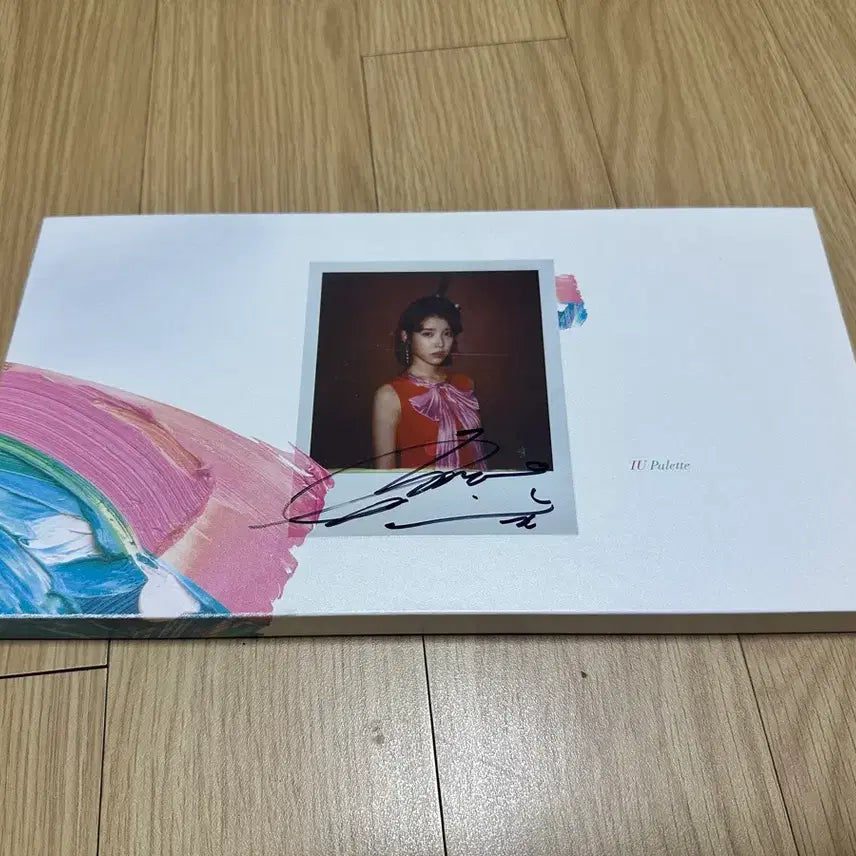 [BUNJANG] IU Palette Album Hand-signed Photocard / 아이유 팔레트 앨범 친필