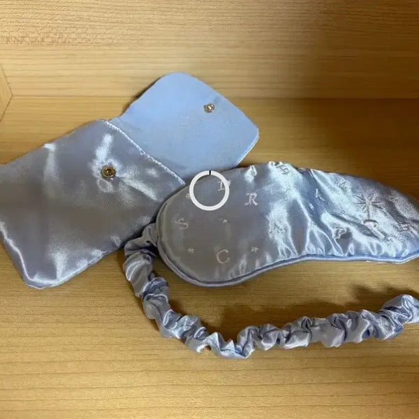 [BUNJANG] Hera Silk Sleep Mask with Exclusive Pouch Set / [새상품] 헤라 수면 안대 + 전용 파우치