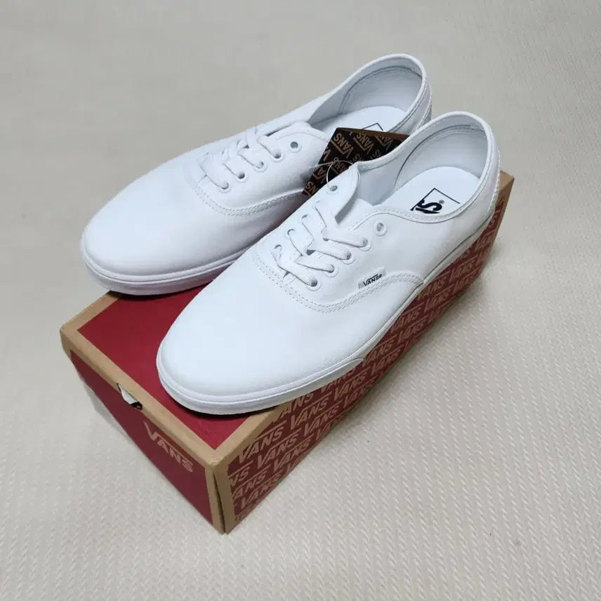 [BUNJANG] Vans Authentic Low Pro White 275mm / 반스 어센틱 로우 프로 화이트 275