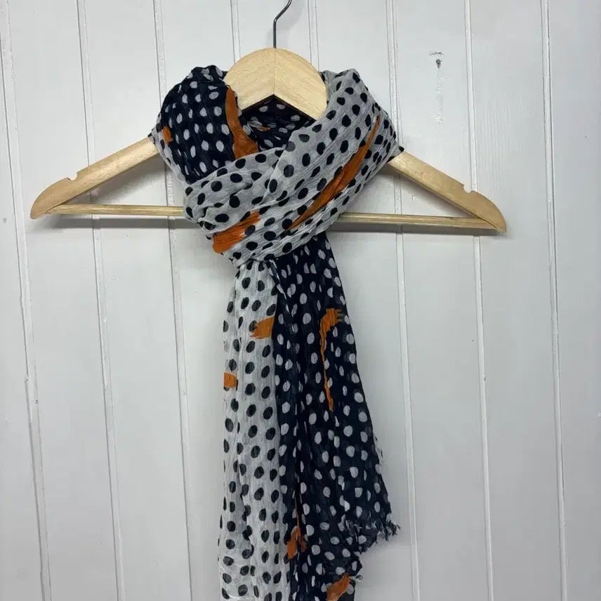 [BUNJANG] Plastic Island Dot Pattern Scarf / 플라스틱아일랜드 스카프 ㅡ차