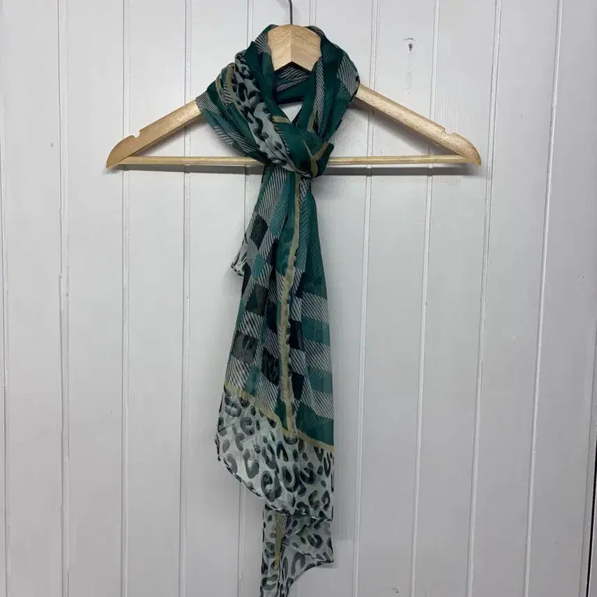 [BUNJANG] Christian Audigier Green Leopard Check Silk Feeling Scarf / 크리스찬오자르 그린 호피체크 스카프 ㅡ차