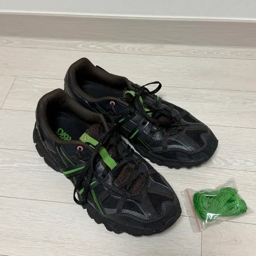 [BUNJANG] Asics Andersson Bell Black Green 285 / 아식스 앤더스벨 285 블랙 그린