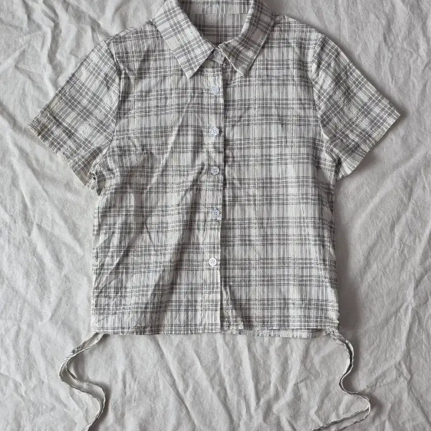 [BUNJANG] Mori Girl Check Short Sleeve Shirring Vintage Blouse / 모리걸 체크 반팔 셔링 빈티지 블라우스