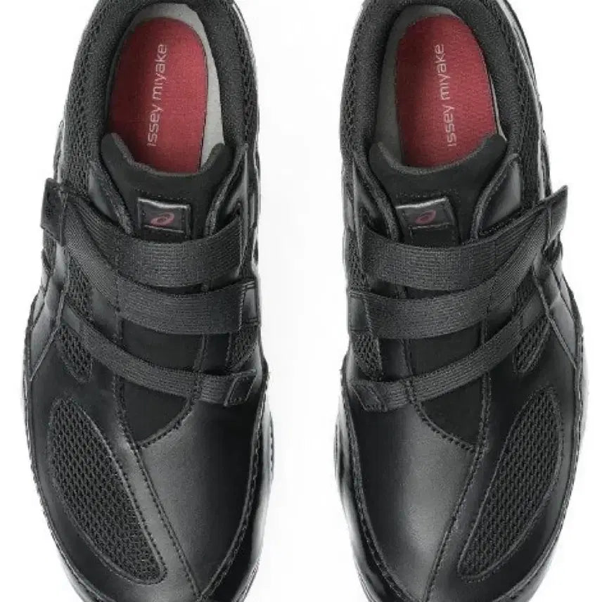 [BUNJANG] ASICS x ISSEY MIYAKE Collaboration Sneakers Black / 아식스 x 이세이미야케