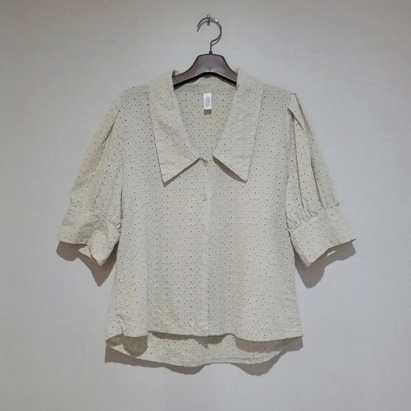 [BUNJANG] Punching Lace Puff Blouse / 펀칭 레이스 퍼프 블라우스