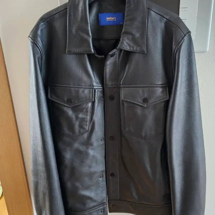 [BUNJANG] TNGT Essential Chic Lambskin Trucker Jacket Black Size 100 / TNGT 에센셜 시크 양가죽 트러커자켓 블랙 100사이즈
