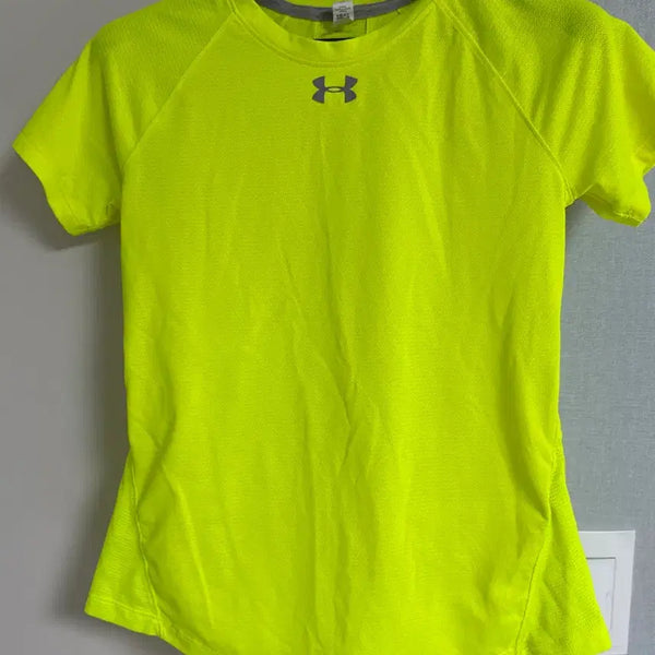 [BUNJANG] Under Armour Fluorescent Short Sleeve T-Shirt Women's S / 언더아머 반팔티 형광 여성 s