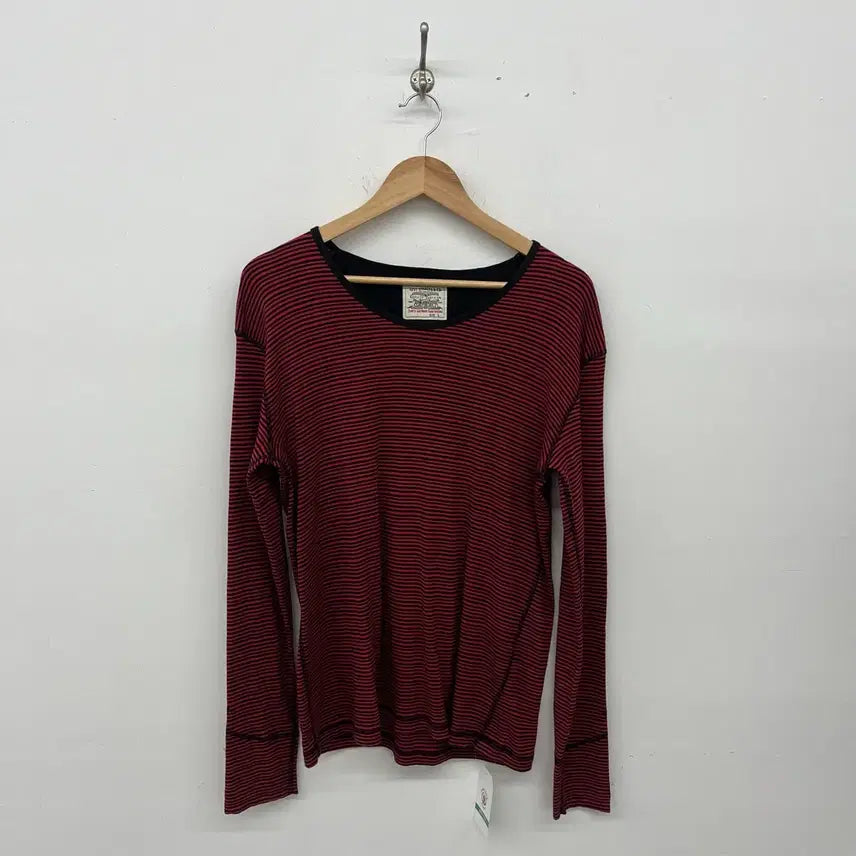 [BUNJANG] Levi's Vintage Red Black Stripe Panel Long Sleeve T-Shirt Women's L / 리바이스 빈티지 레드 블랙 스트라이프 절개 긴팔 티셔츠 여성L