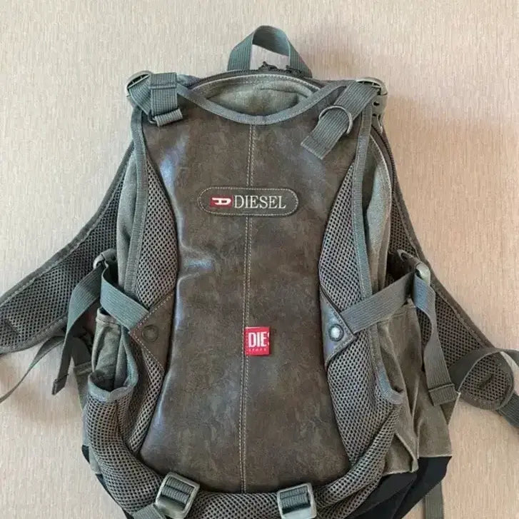 [BUNJANG] Diesel D Logo Vintage Canvas Backpack / 디젤 아카이브 D로고 빈티지 캔버스 백팩