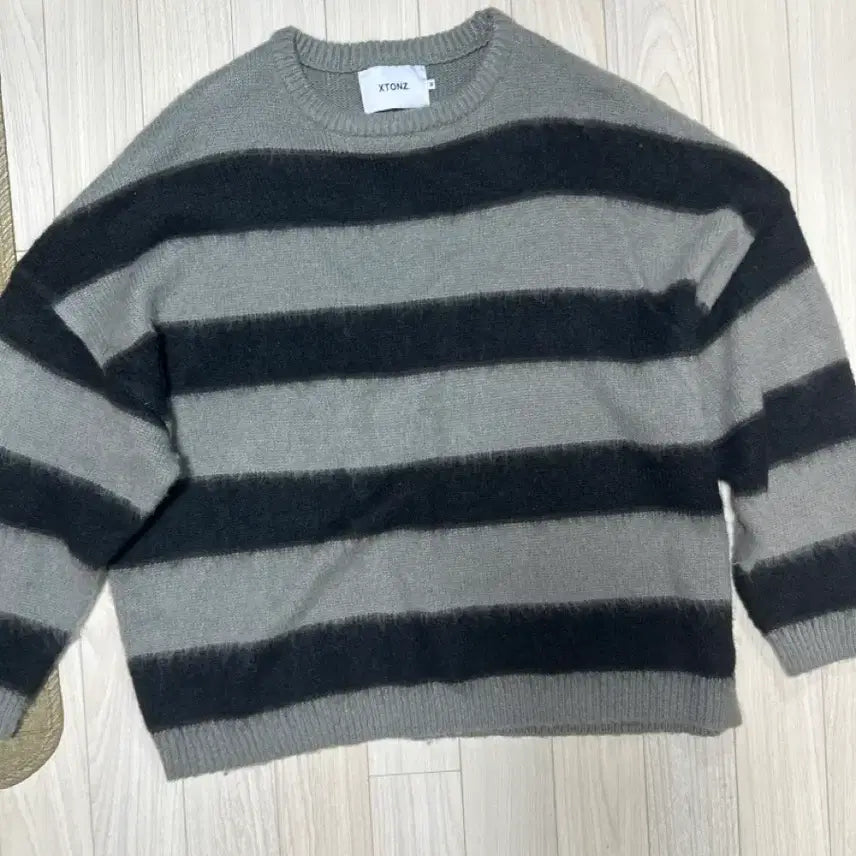 [BUNJANG] Xttonz Stripe Knit / xtonz 스트라이프 니트