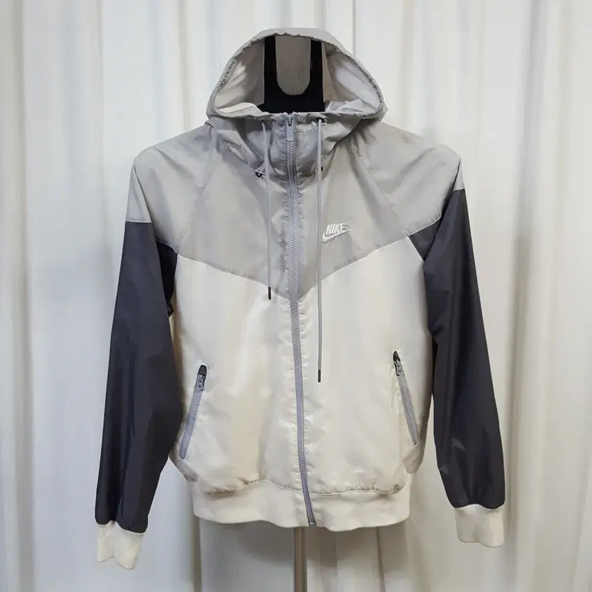 [BUNJANG] Nike Men's Colorblock Windbreaker Jacket (Size 95 Recommended) / 나이키 남성 후드 배색 바람막이 자켓 95추천 오일장
