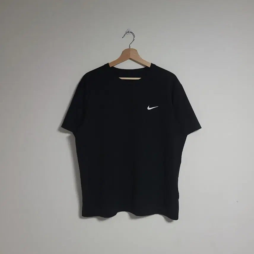 [BUNJANG] Nike Women's Dri-FIT Short Sleeve T-Shirt Black XXL / (XXL) NIKE 나이키 여성 드라이핏 반팔 티셔츠 블랙