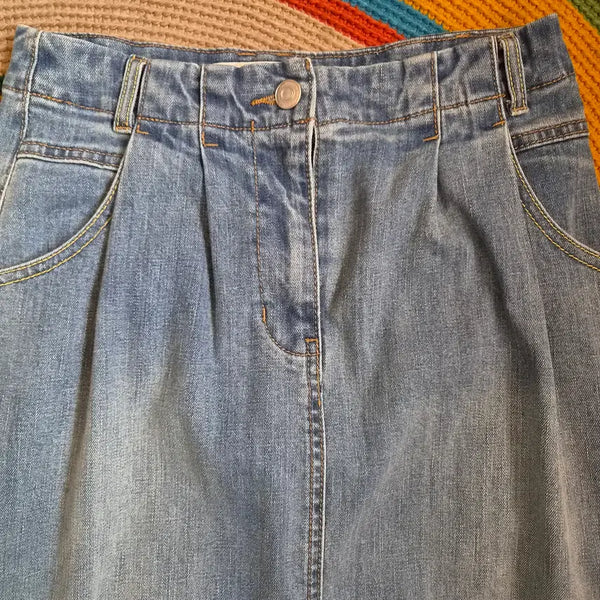 [BUNJANG] Thursday Island Women's Two-tone Denim Skirt with Back Slit (Size 65S) / 써스데이아일랜드 여성 뒷트임데님 투톤스커트 65S사이즈