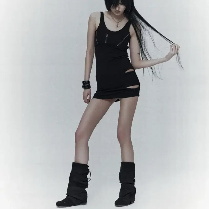 [BUNJANG] Bonienkiye Side Cutout Mini Dress / bonienkiye 보니앤키예 사이드 컷아웃 원피스