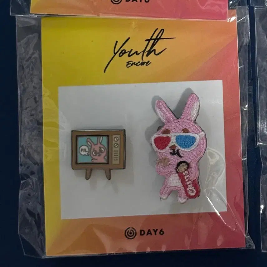 [BUNJANG] Day6 DEnimals Pin Badge Set / 데이식스 데니멀즈 뱃지(개인결제)