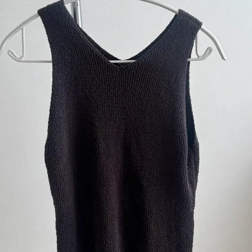 [BUNJANG] Massimo Dutti Black Knit V-Neck Vest S / Massimo Dutti 블랙 니트 브이넥 조끼 S