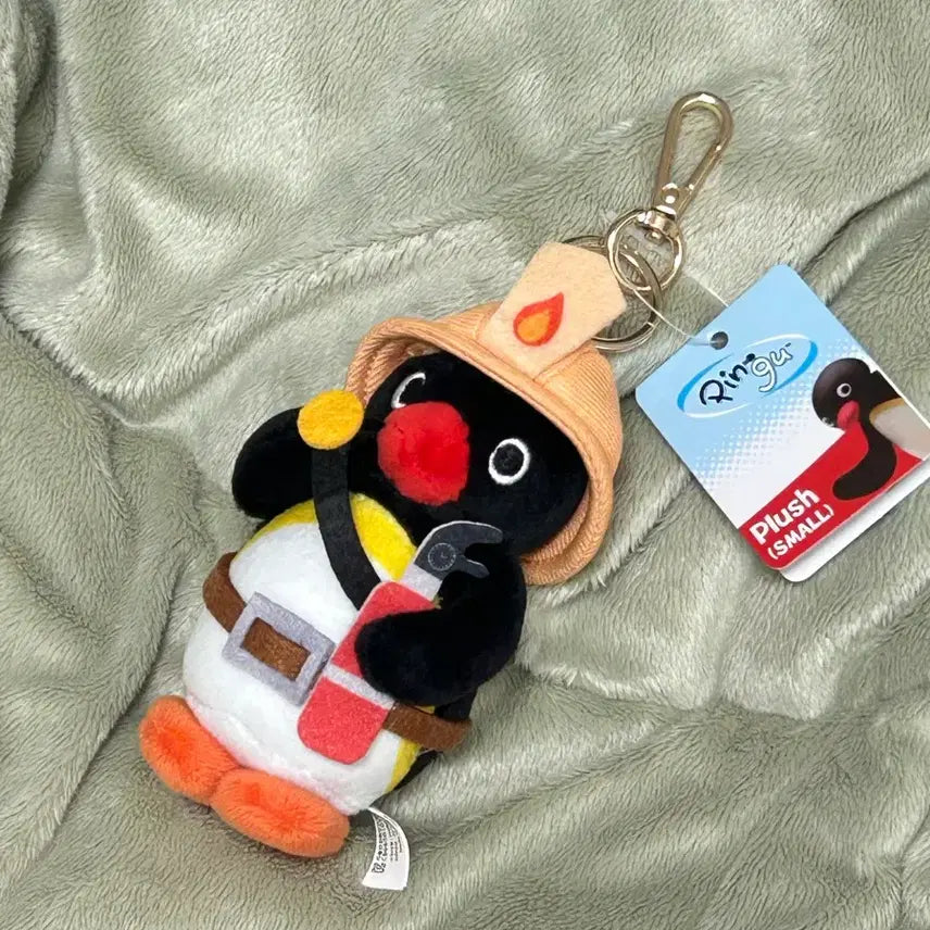 [BUNJANG] Pingu Firefighter Costume Plush Keychain / 택0,새상품) 핑구 소방관 코스튬 인형 키링