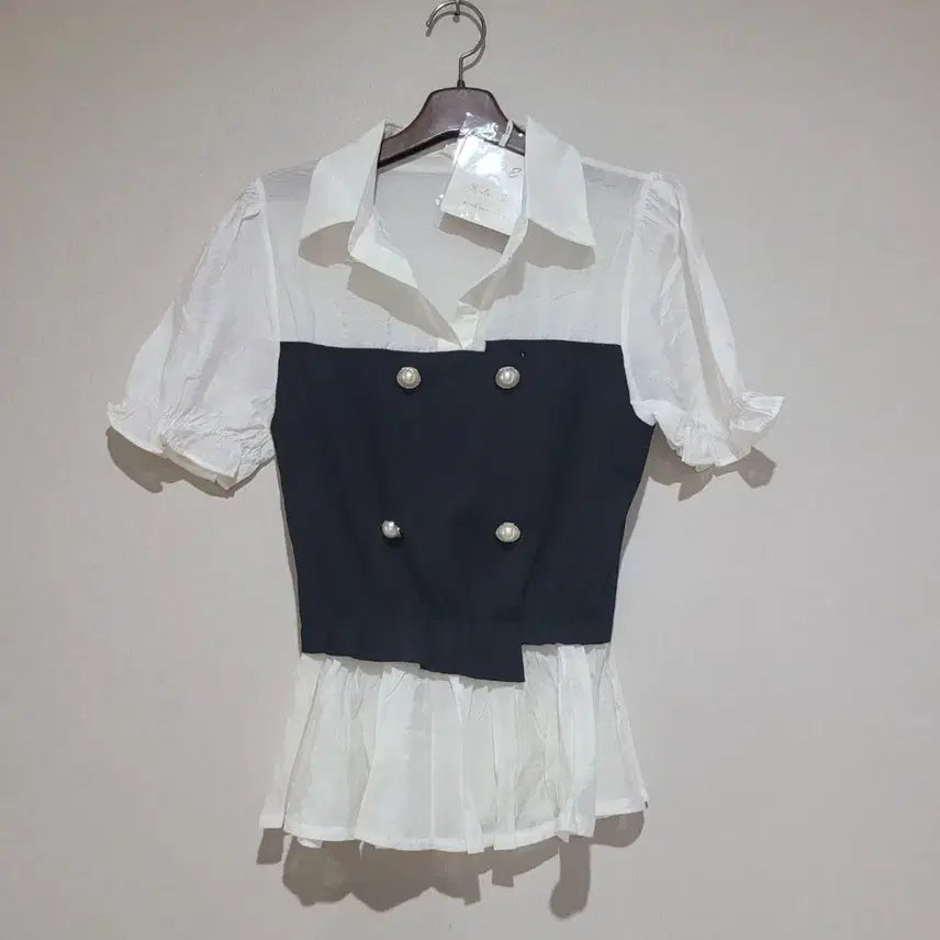 [BUNJANG] Pearl Embellished Short-Sleeve Bustier Blouse / (새상품)뷔스티에 진주 장식 반팔 블라우스