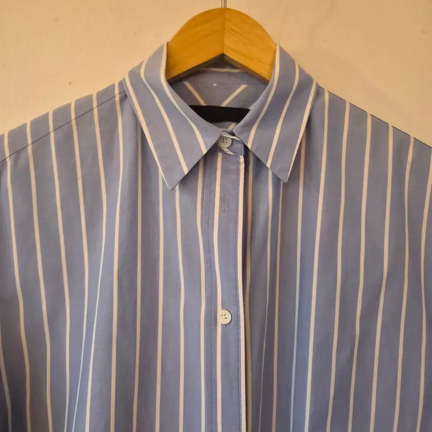[BUNJANG] Juun.J Women's Asymmetrical Stripe Shirt Blouse / Juun.J 준지 여성 언발란스 스트라이프 셔츠블라우스